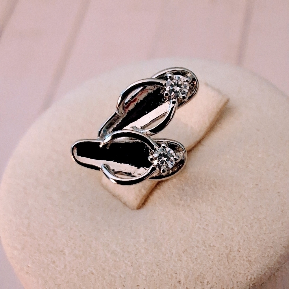 💥 Pretty Bird Flip-Flop Ear Cuffs – Silver-Tone with Sparkle Stones